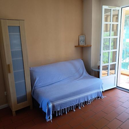 Agreable Studio Cabine Proche Mer La Londe-les-Maures Exterior photo